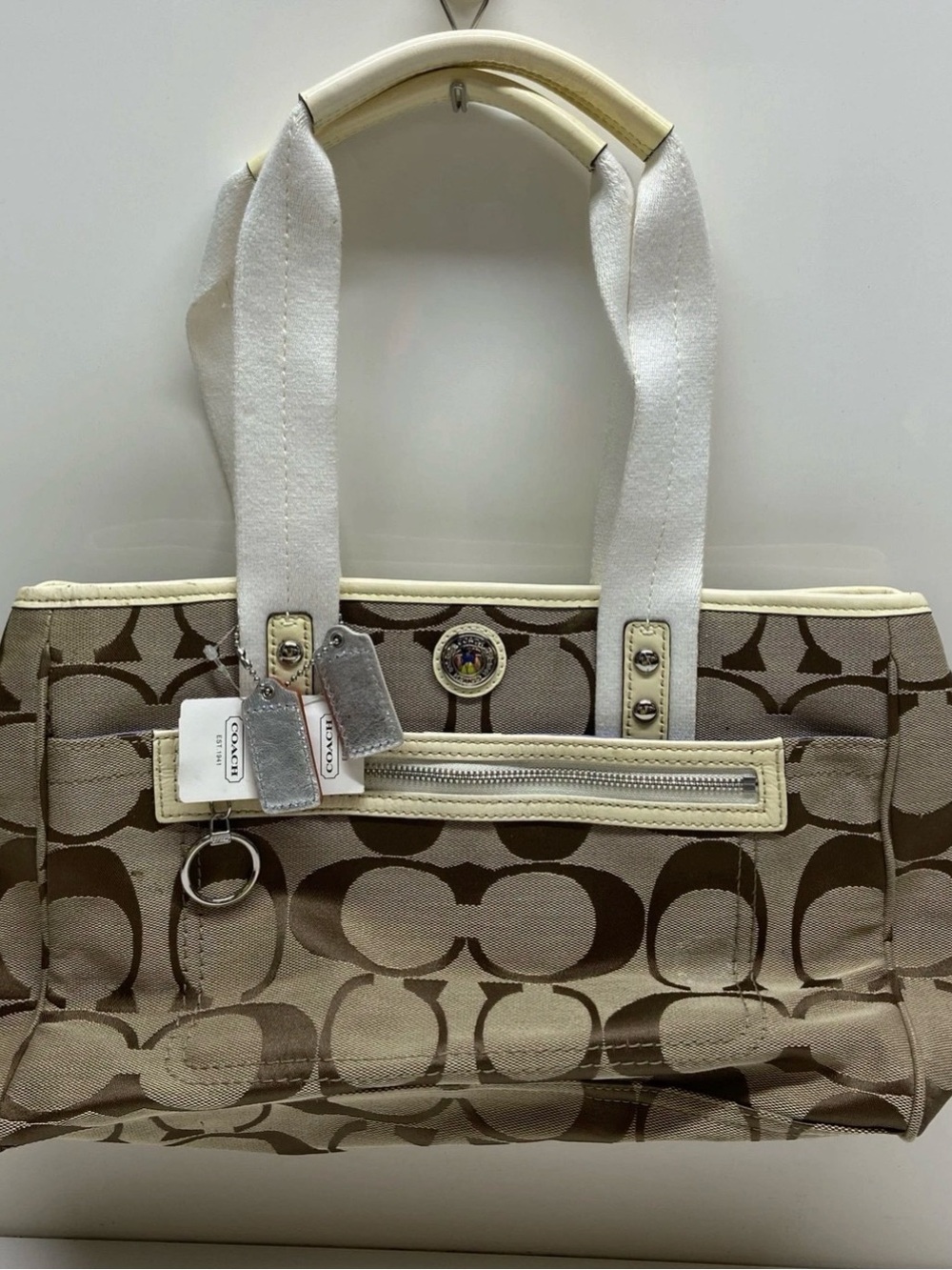 Coach Daisy Signature Canvas Tote Shoulder Bag Khaki/Cream F14878